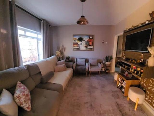 Casa venda em Jardim Siesta, Jacareí