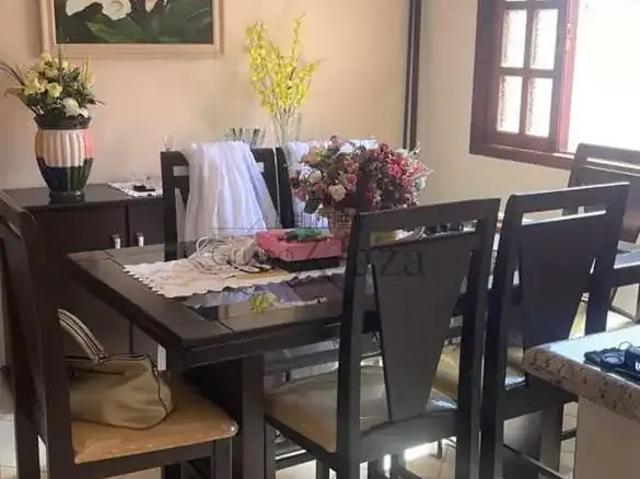 Casa venda em Jacareí