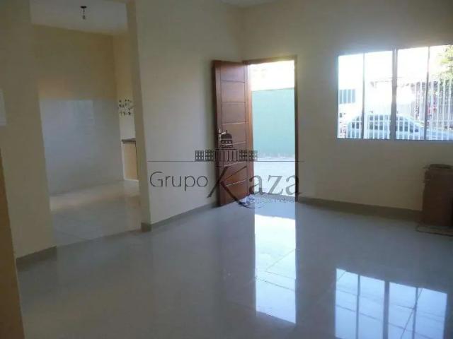 Casa venda em Região Imediata de São José dos Campos, Região Metropolitana do Vale do Paraíba e Litoral Norte