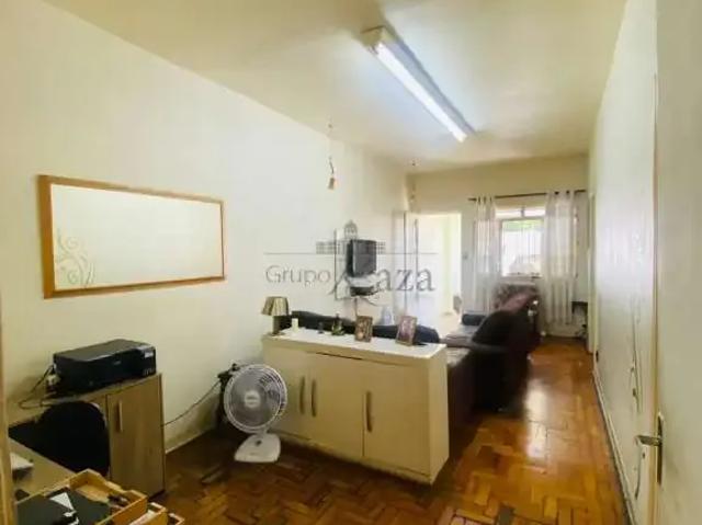 Casa venda em Região Imediata de São José dos Campos, Região Metropolitana do Vale do Paraíba e Litoral Norte