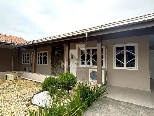 Casa venda em Jaraguá do Sul, Região Geográfica Intermediária de Joinville