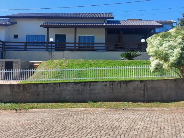 Casa venda em Joanópolis