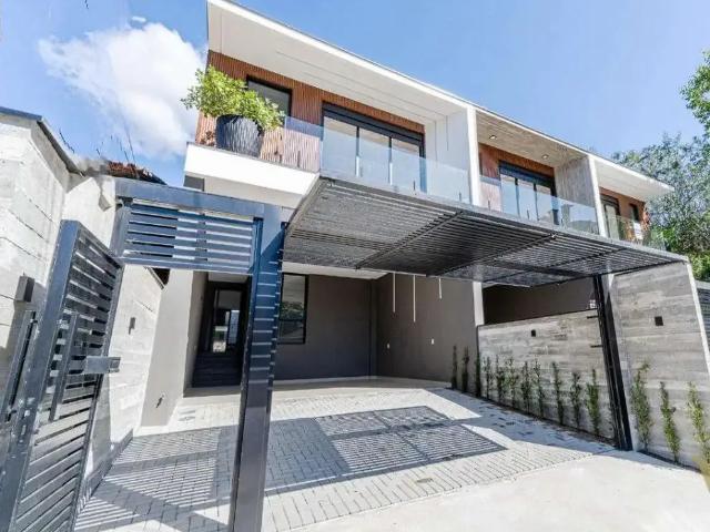 Casa venda em Região Geográfica Imediata de Joinville, Joinville