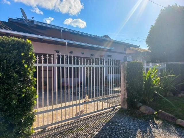 Casa venda em Joinville, Região Geográfica Intermediária de Joinville