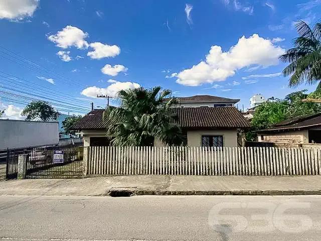 Casa venda em Região Geográfica Imediata de Joinville, Joinville