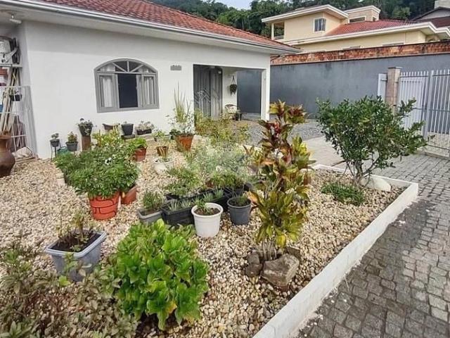 Casa venda em Joinville, Região Geográfica Intermediária de Joinville