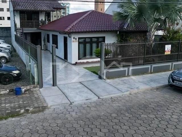 Casa venda em Joinville, Região Geográfica Intermediária de Joinville