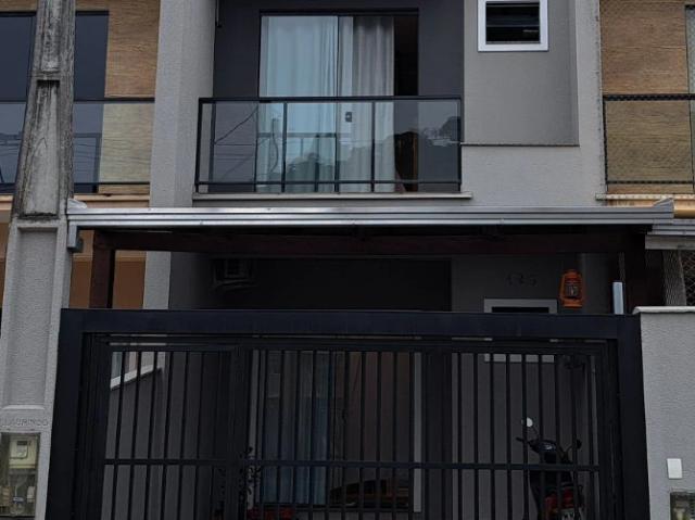 Casa venda em Glória, Joinville