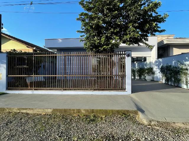 Casa venda em Região Geográfica Imediata de Joinville, Joinville