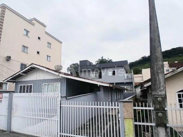 Casa venda em Iririú, Joinville