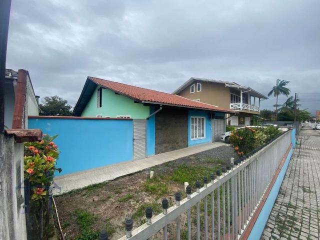 Casa venda em Região Geográfica Imediata de Joinville, Joinville