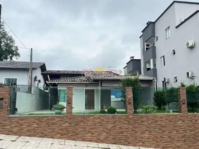 Casa venda em Região Geográfica Imediata de Joinville, Joinville