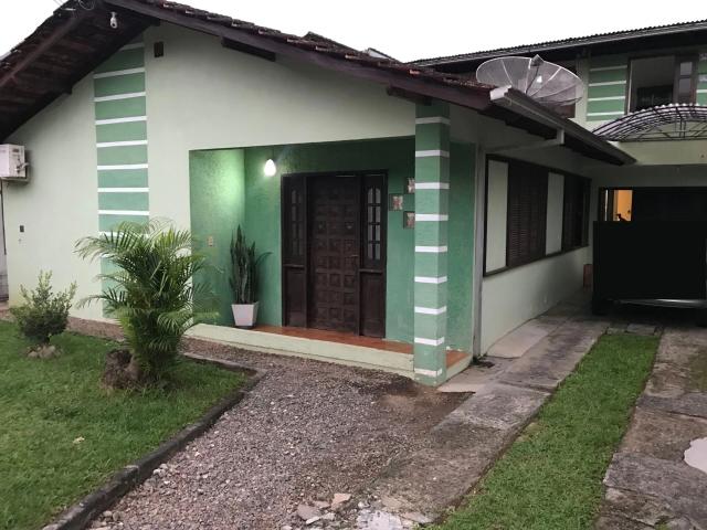 Casa venda em Joinville, Região Geográfica Intermediária de Joinville