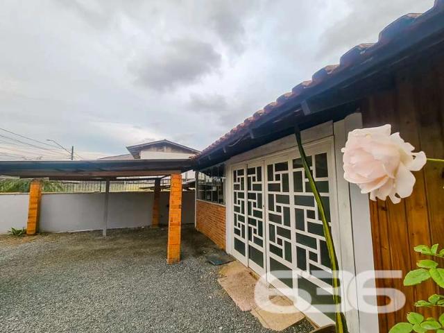 Casa venda em Paranaguamirim, Joinville