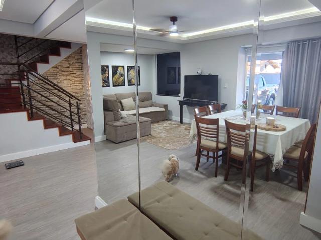 Casa venda em Joinville, Região Geográfica Intermediária de Joinville