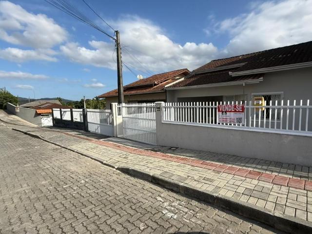 Casa venda em Petrópolis, Joinville