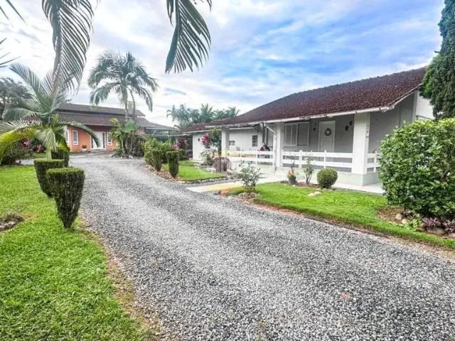 Casa venda em Joinville, Região Geográfica Intermediária de Joinville