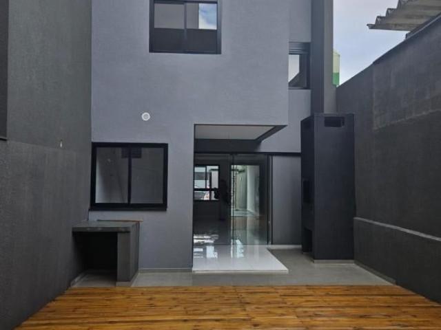 Casa venda em Região Geográfica Imediata de Joinville, Joinville