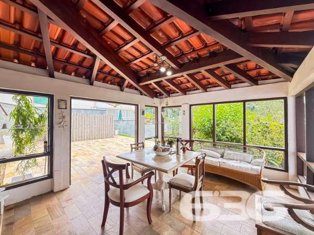 Casa venda em Saguaçu, Joinville