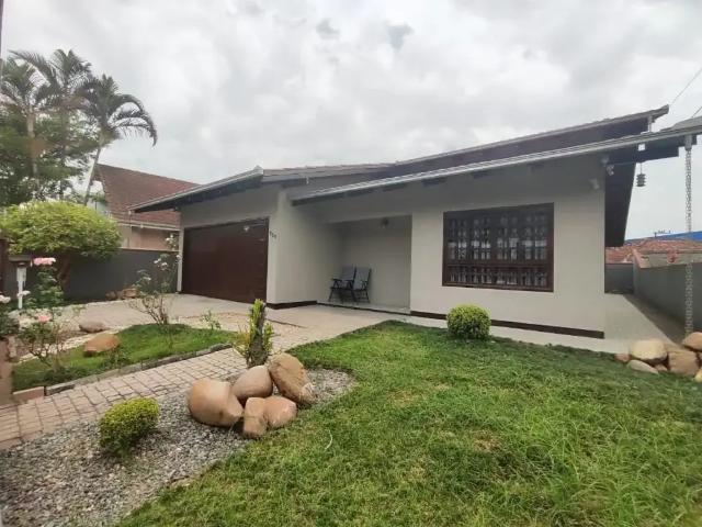Casa venda em Saguaçu, Joinville