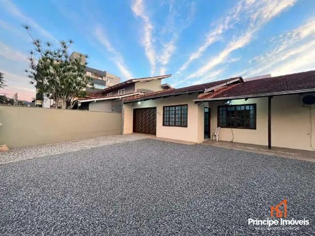 Casa venda em Saguaçu, Joinville