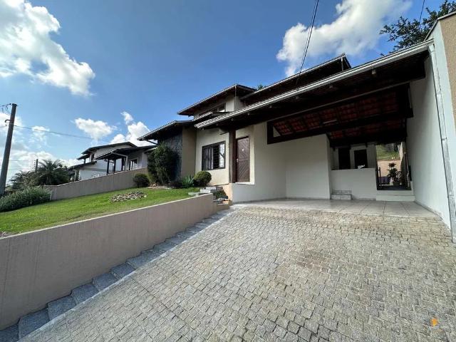 Casa venda em Saguaçu, Joinville