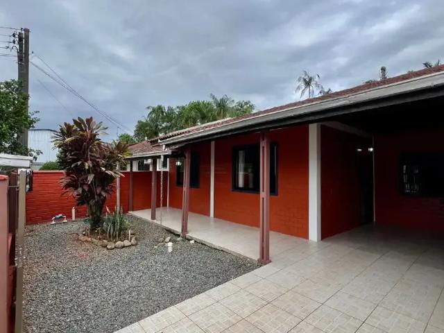 Casa venda em Região Geográfica Imediata de Joinville, Joinville