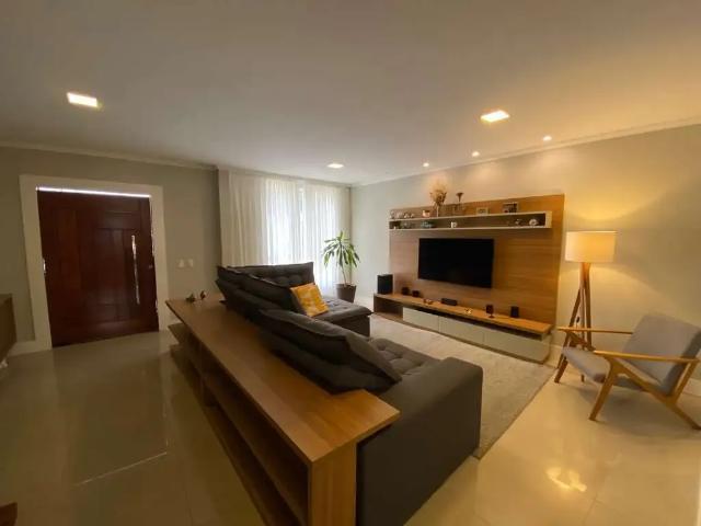 Casa venda em Região Geográfica Imediata de Juiz de Fora, Juiz de Fora
