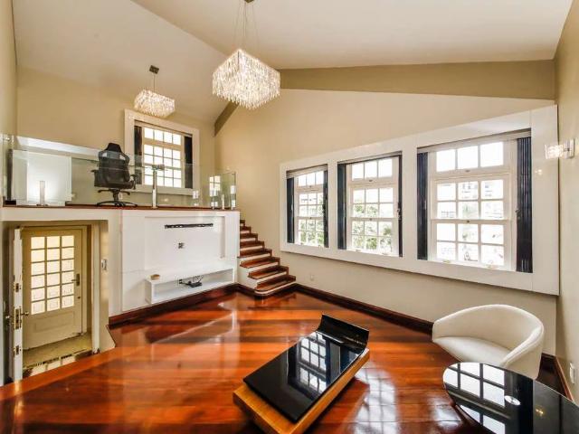 Casa venda em São Mateus, Juiz de Fora