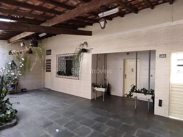 Casa venda em Juiz de Fora, Região Geográfica Intermediária de Juiz de Fora