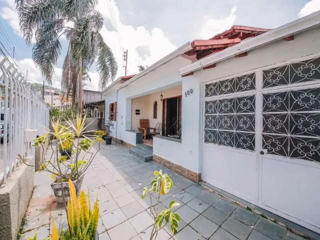 Casa venda em Região Geográfica Imediata de Juiz de Fora, Juiz de Fora