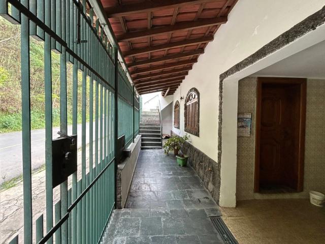 Casa venda em Juiz de Fora, Região Geográfica Intermediária de Juiz de Fora