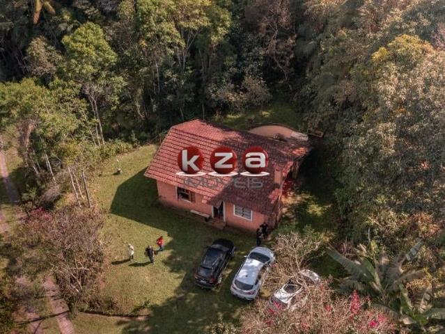 Casa venda em Juquitiba