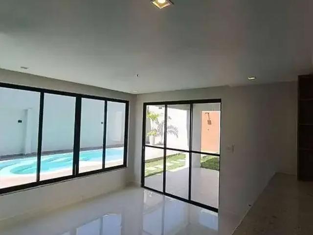 Casa venda em Região Geográfica Imediata de Salvador, Região Metropolitana de Salvador