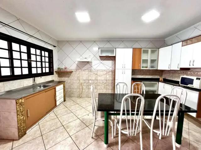 Casa venda em Lençóis Paulista, Região Geográfica Intermediária de Bauru