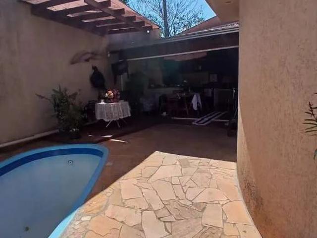 Casa venda em Região Geográfica Imediata de Londrina, Londrina