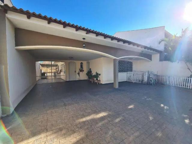 Casa venda em Região Geográfica Imediata de Londrina, Londrina