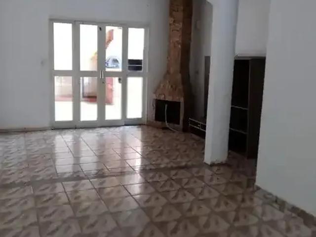 Casa venda em Região Geográfica Imediata de Londrina, Londrina