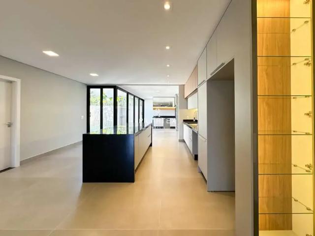 Casa venda em Região Geográfica Imediata de Londrina, Londrina