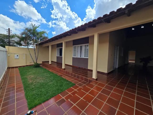 Casa venda em Região Geográfica Imediata de Londrina, Londrina