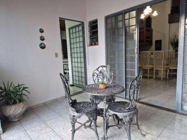 Casa venda em Região Geográfica Imediata de Londrina, Londrina