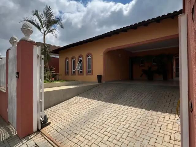 Casa venda em Região Geográfica Imediata de Londrina, Londrina