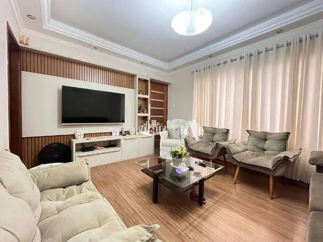 Casa venda em Região Geográfica Imediata de Londrina, Londrina