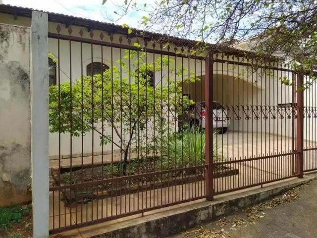 Casa venda em Região Geográfica Imediata de Londrina, Londrina