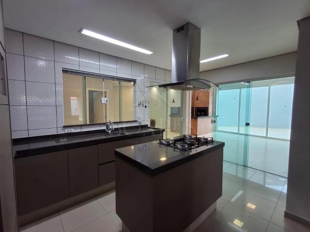 Casa venda em Região Geográfica Imediata de Londrina, Londrina