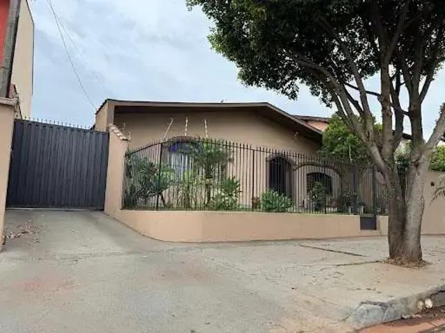 Casa venda em Região Geográfica Imediata de Londrina, Londrina
