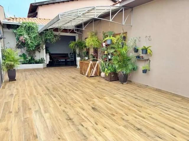 Casa venda em Região Geográfica Imediata de Londrina, Londrina