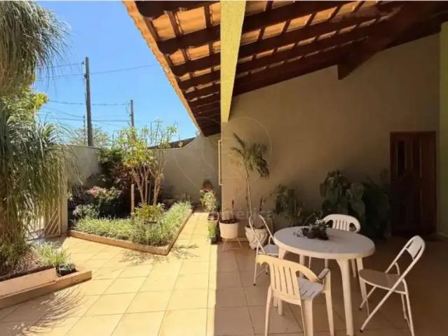 Casa venda em Região Geográfica Imediata de Londrina, Londrina