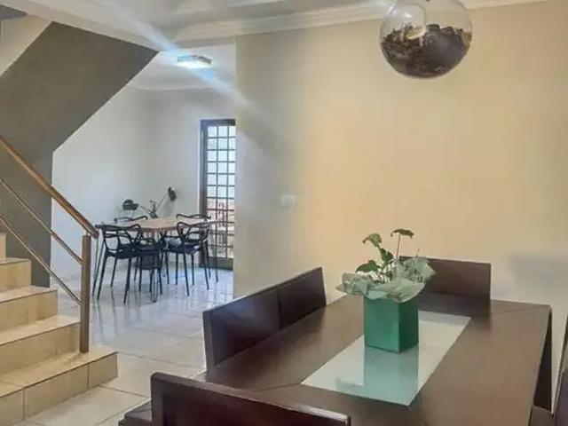 Casa venda em Região Geográfica Imediata de Londrina, Londrina