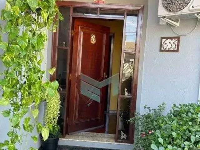 Casa venda em Tucanos, Londrina